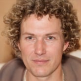 Simon Jones